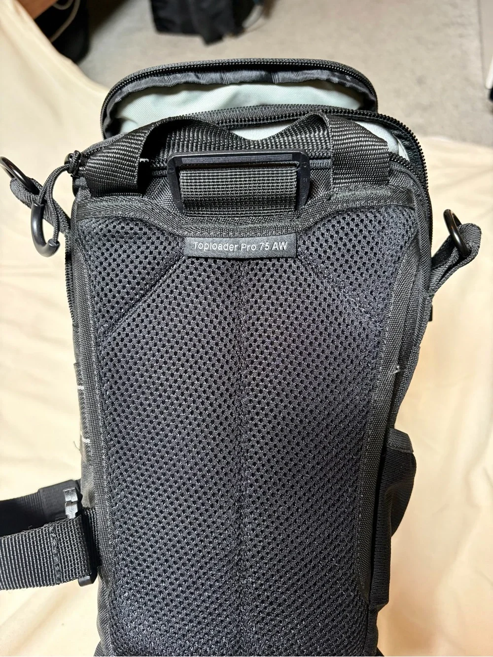 Lowepro Black Compact Camera Sling Bag for Photo & Video
